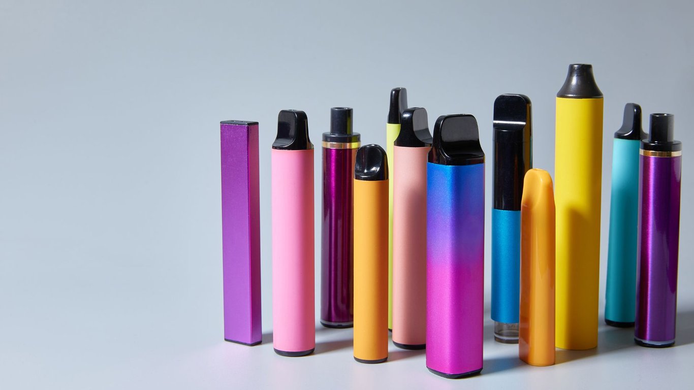 best cheap vape starter kit 4 Kits in 2026 BREEZE Colour:Dawn Blue Breeze Pro Zero Nic