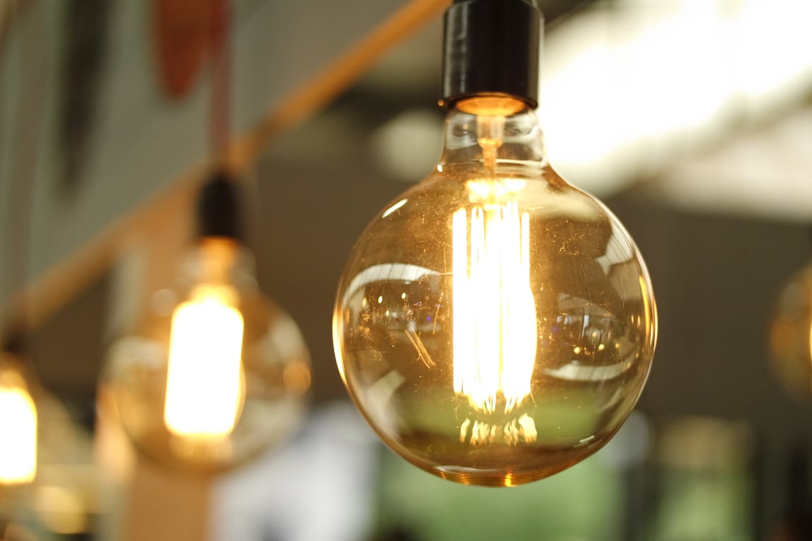 How to Use Color LED Bulbs in Landscape Lighting